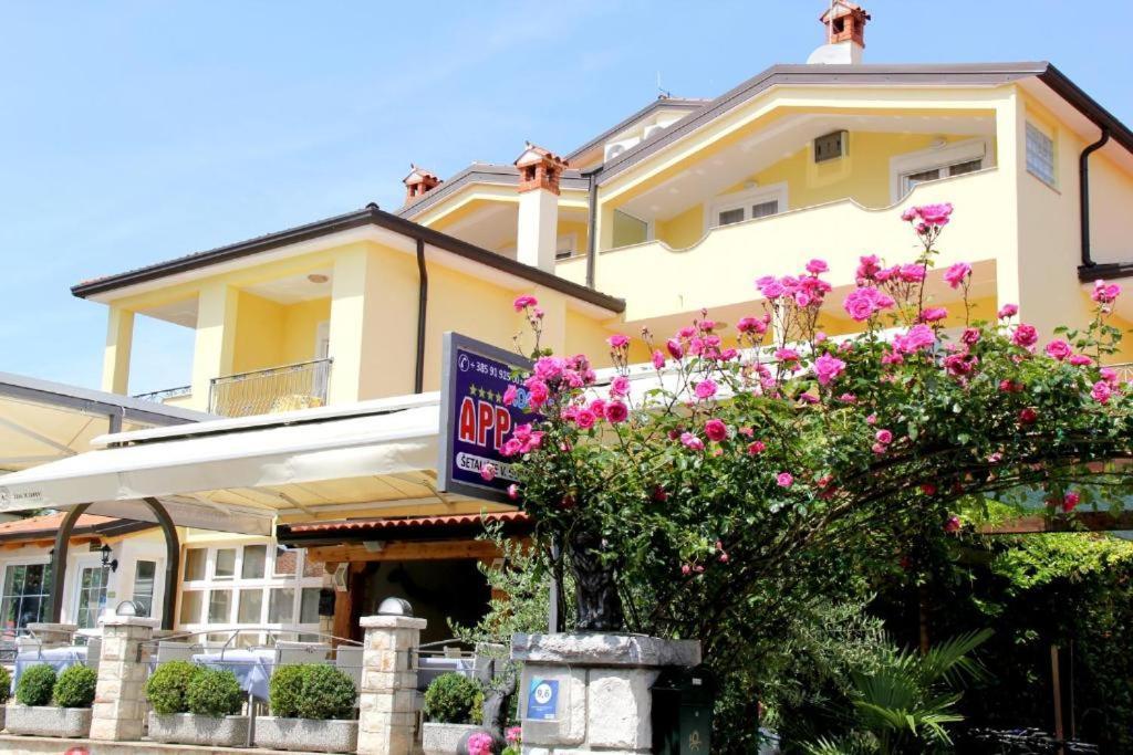 Appartmani Punta Umag Exterior photo